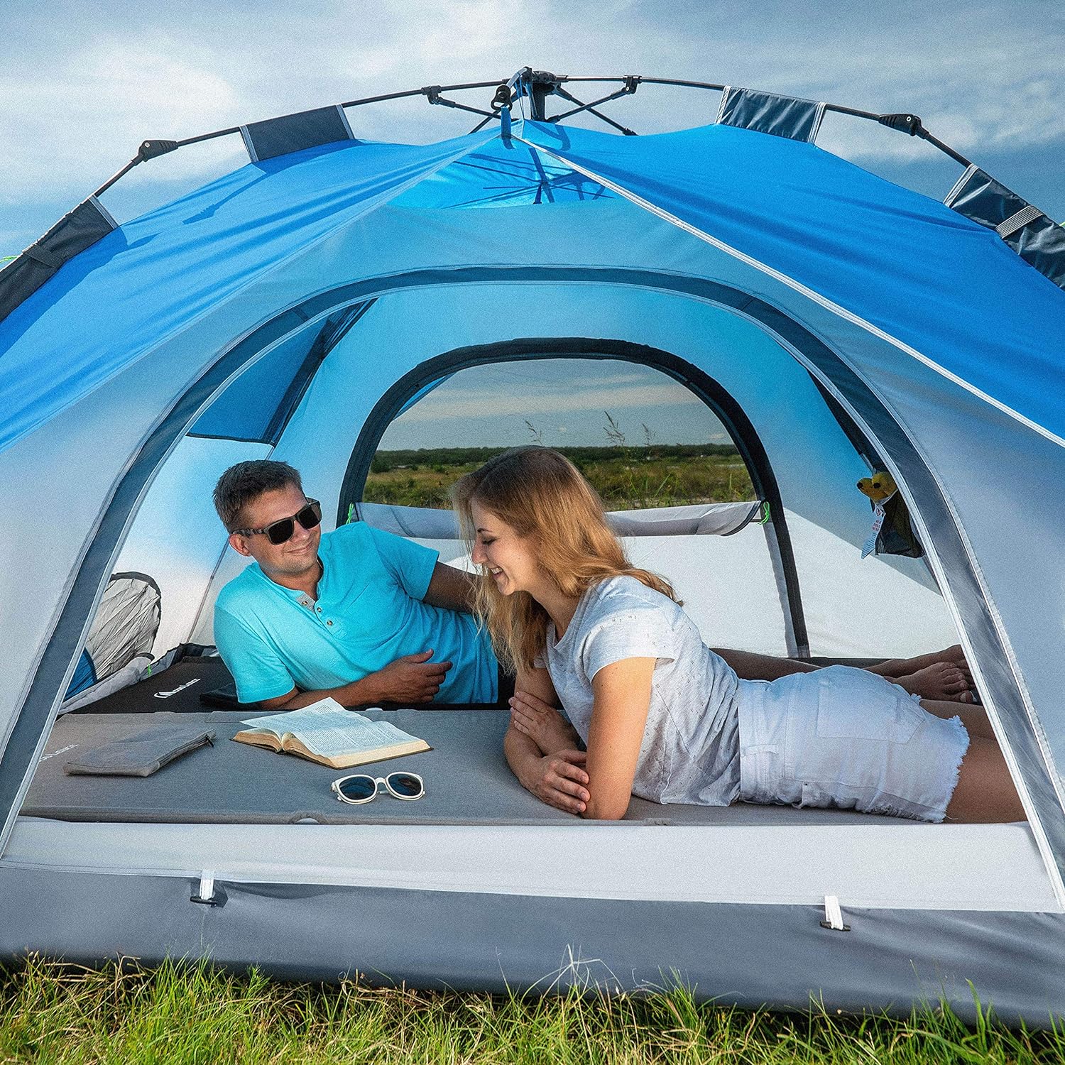 Pop Up Tent Family Camping Tent for 4 Person Portable Instant Tent Automatic Tent Waterproof Windproof for Camping Hiking Mountaineering